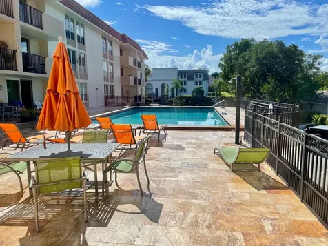 1000 Spanish River Road Boca Raton FL 33432