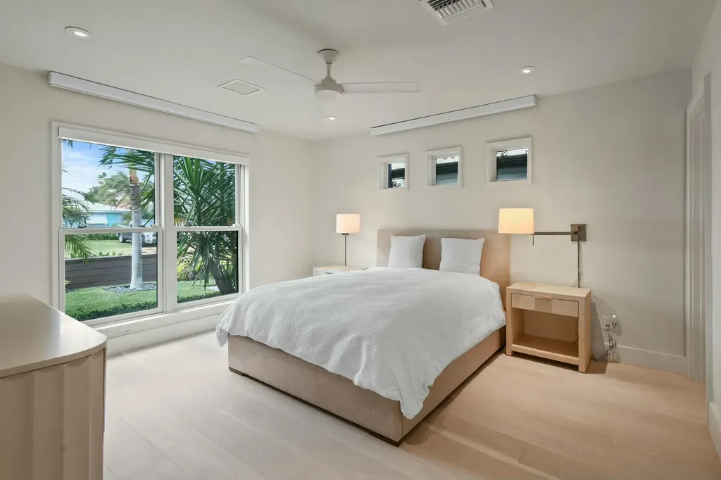 170 Beacon Lane Jupiter Inlet Colony FL 33469