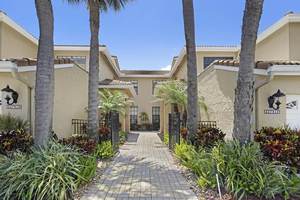 22791 Trelawny Terrace Boca Raton FL 33433