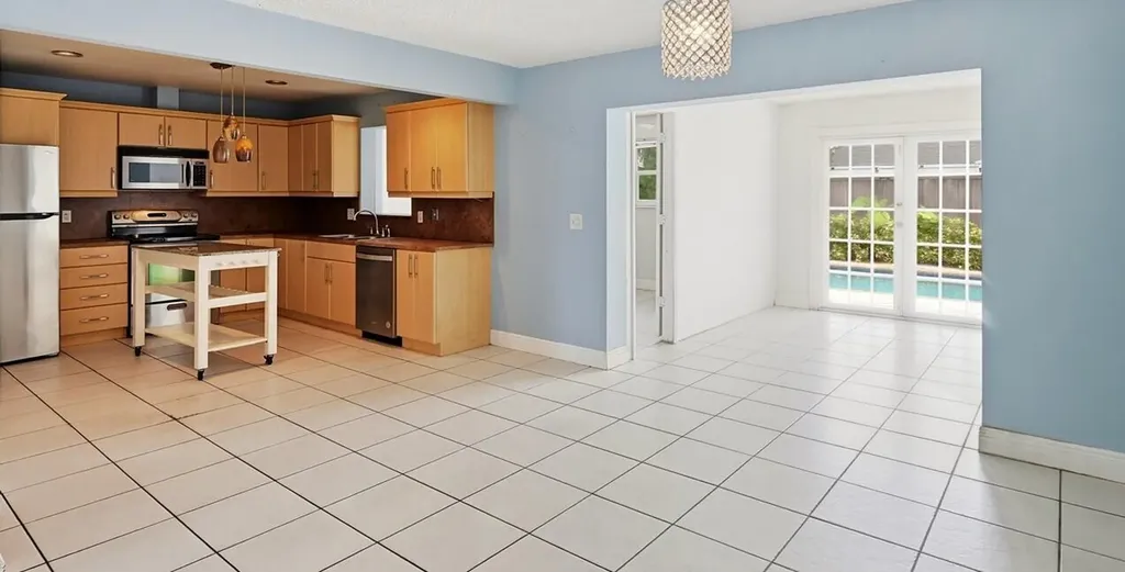 3127 NW 67th Court Fort Lauderdale FL 33309