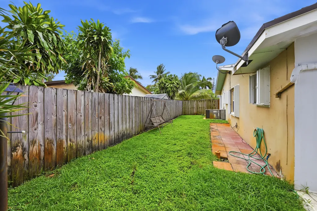 3127 NW 67th Court Fort Lauderdale FL 33309