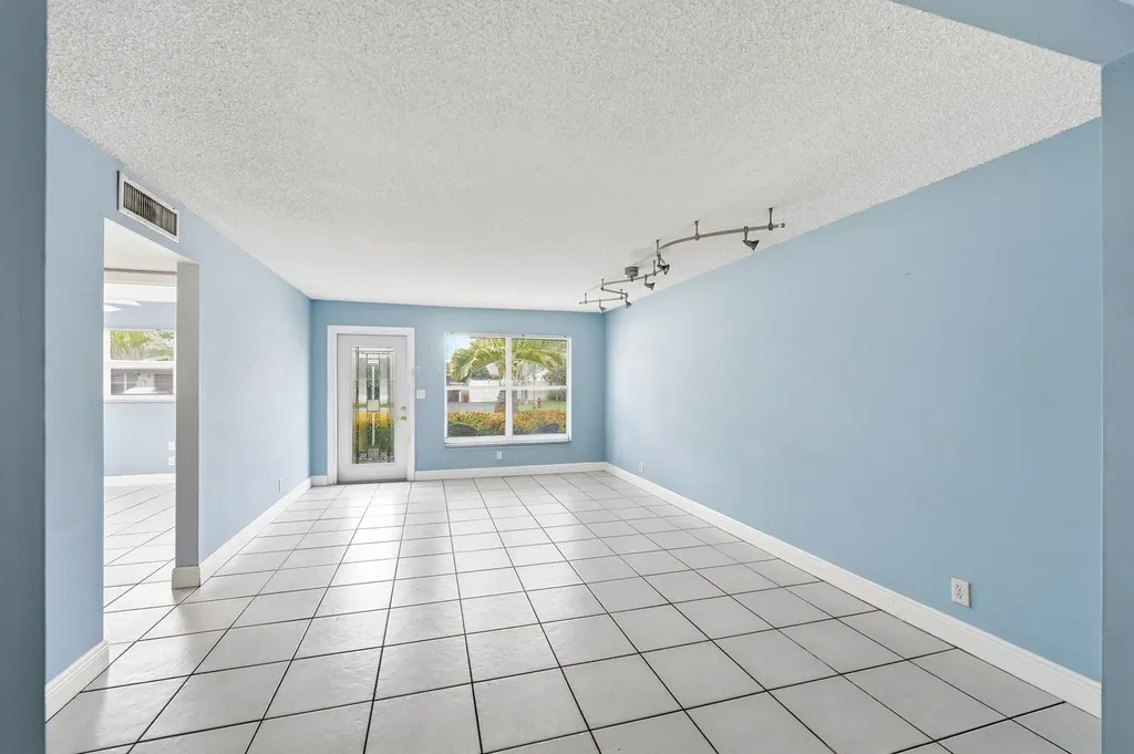 3127 NW 67th Court Fort Lauderdale FL 33309