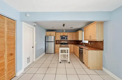3127 NW 67th Court Fort Lauderdale FL 33309