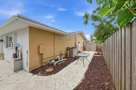 3127 NW 67th Court Fort Lauderdale FL 33309