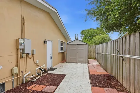 3127 NW 67th Court Fort Lauderdale FL 33309