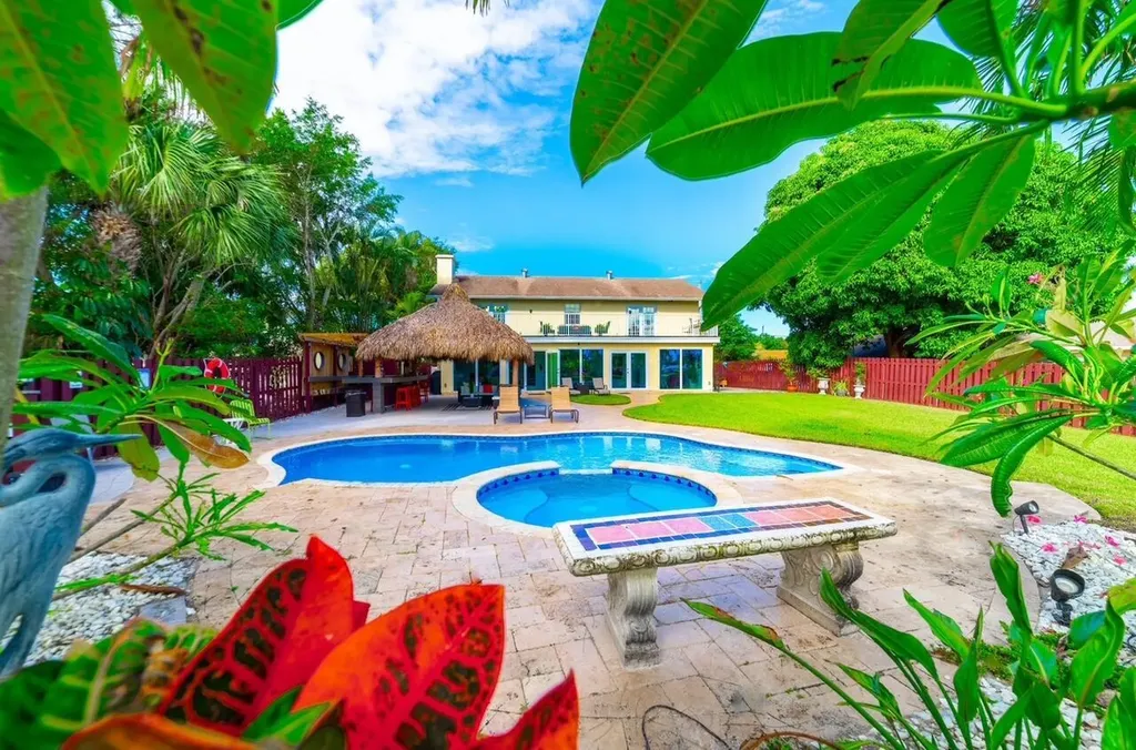 6850 Eastview Drive Lake Worth FL 33462