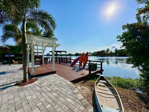 6850 Eastview Drive Lake Worth FL 33462