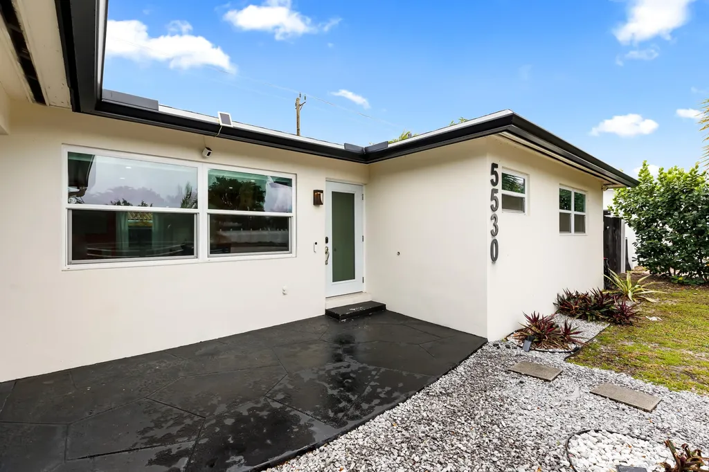 5530 NE 18th Avenue Fort Lauderdale FL 33334