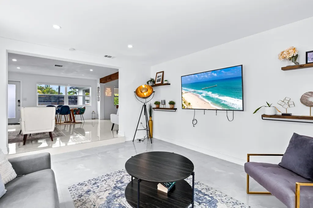 5530 NE 18th Avenue Fort Lauderdale FL 33334