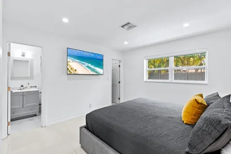5530 NE 18th Avenue Fort Lauderdale FL 33334
