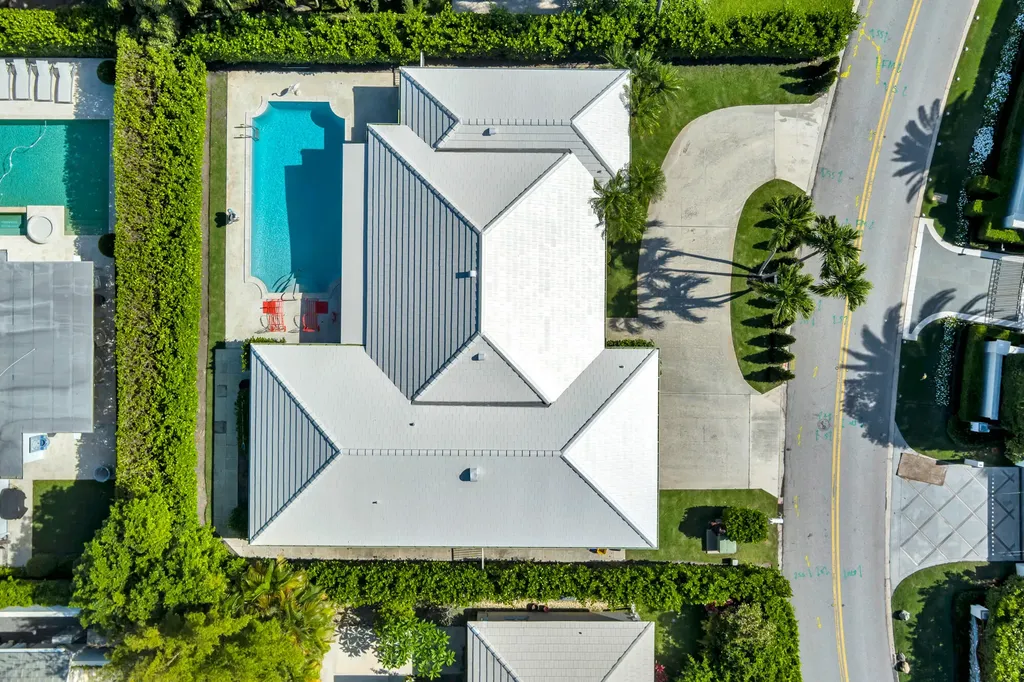 1465 N Lake Way Palm Beach FL 33480