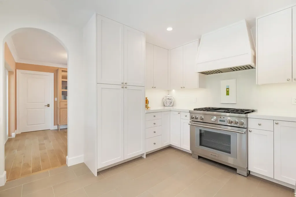1465 N Lake Way Palm Beach FL 33480