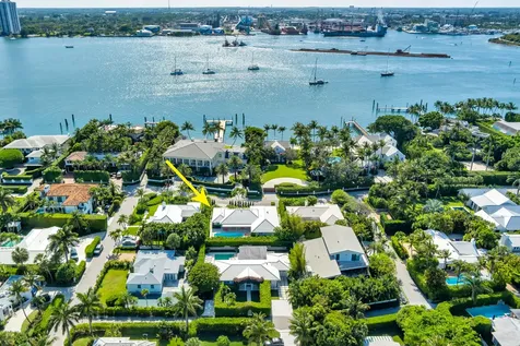 1465 N Lake Way Palm Beach FL 33480