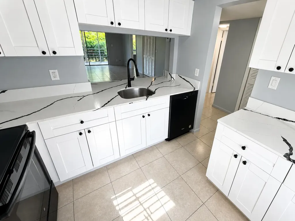 4321 NW 9th Avenue Deerfield Beach FL 33064