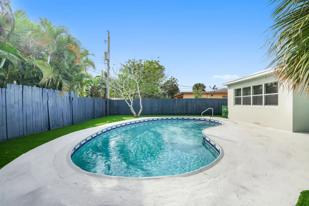 3160 SW 20th Court Fort Lauderdale FL 33312