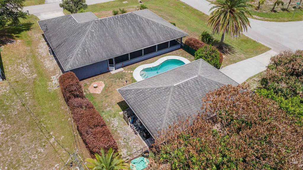 403 SW Cahoon Court Port St Lucie FL 34953
