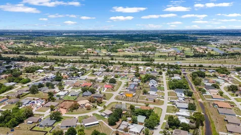 403 SW Cahoon Court Port St Lucie FL 34953