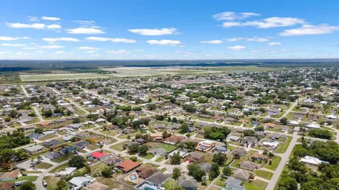 403 SW Cahoon Court Port St Lucie FL 34953