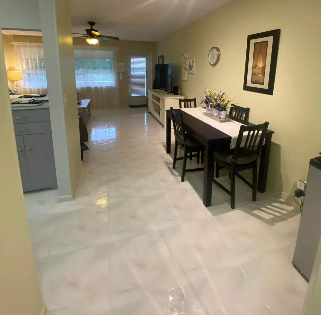 369 Windsor P West Palm Beach FL 33417