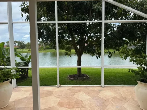 21196 Via Ventura Boca Raton FL 33433