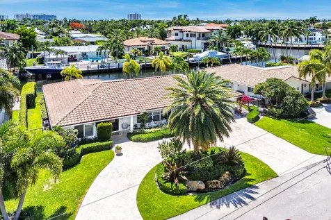 4230 NE 24th Avenue Lighthouse Point FL 33064