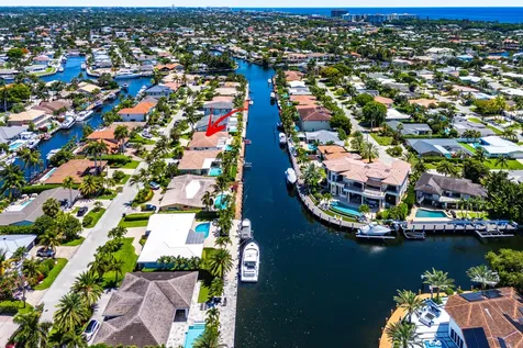 4230 NE 24th Avenue Lighthouse Point FL 33064