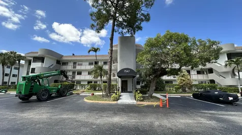 7547 NW 79th Avenue Tamarac FL 33321