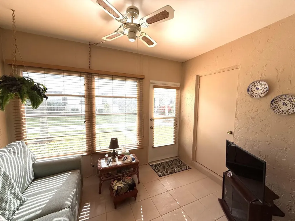 375 SW 56th Avenue Margate FL 33068