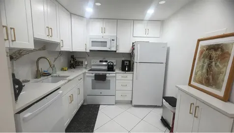 930 Normandy Delray Beach FL 33484
