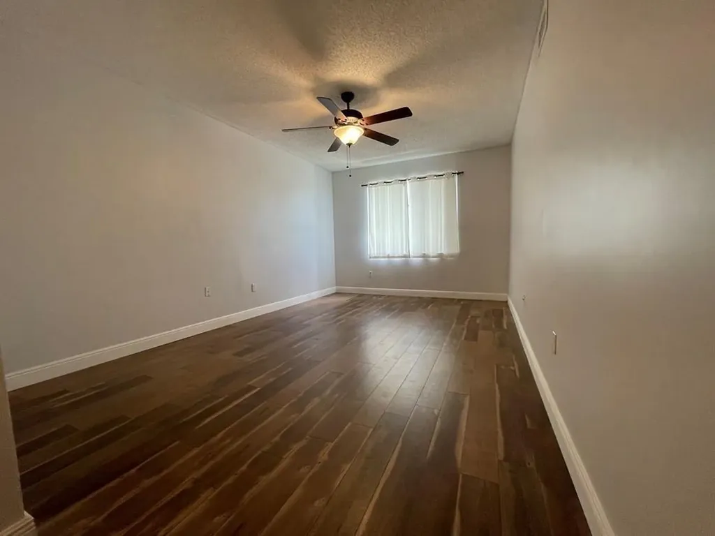 6992 SW 39th Street Davie FL 33314