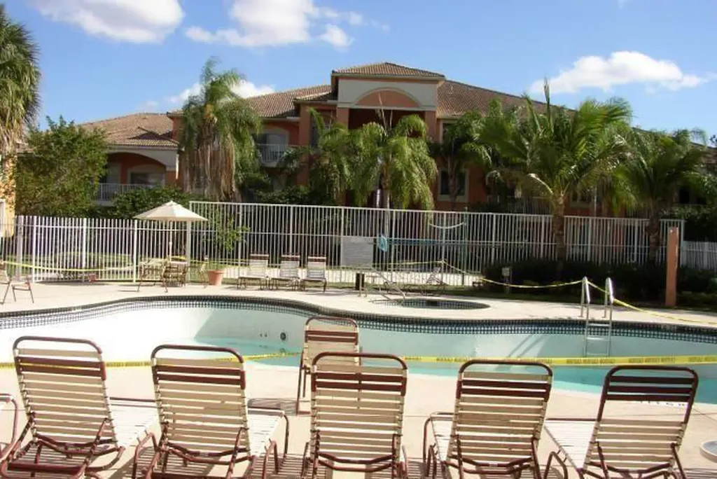 6992 SW 39th Street Davie FL 33314