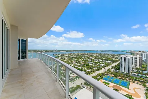 2700 N Ocean Drive Riviera Beach FL 33404