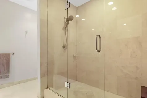 4517 NE 21st Avenue Fort Lauderdale FL 33308