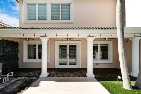 4517 NE 21st Avenue Fort Lauderdale FL 33308