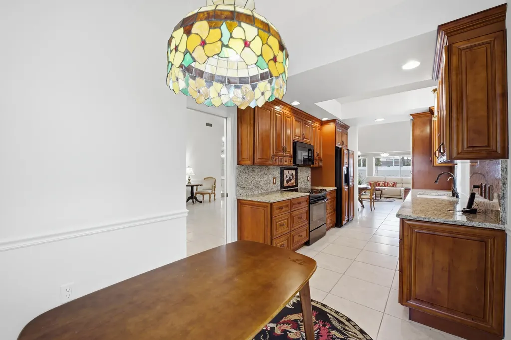 2319 Saratoga Bay Drive West Palm Beach FL 33409