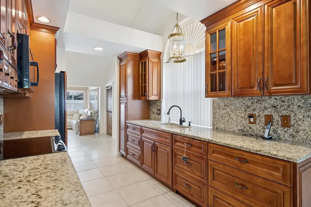 2319 Saratoga Bay Drive West Palm Beach FL 33409