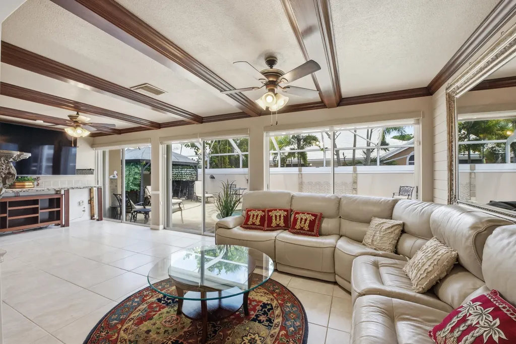 2319 Saratoga Bay Drive West Palm Beach FL 33409