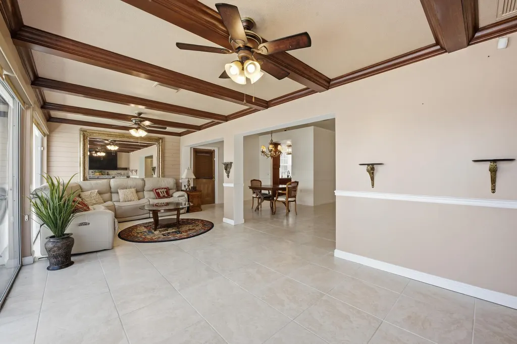 2319 Saratoga Bay Drive West Palm Beach FL 33409