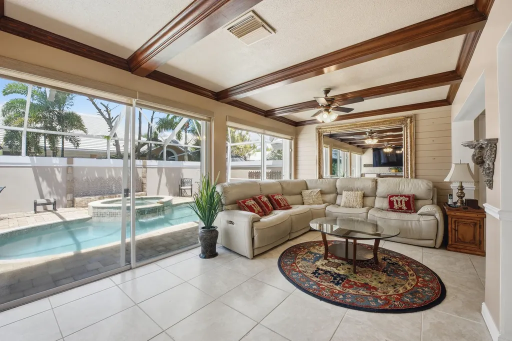 2319 Saratoga Bay Drive West Palm Beach FL 33409