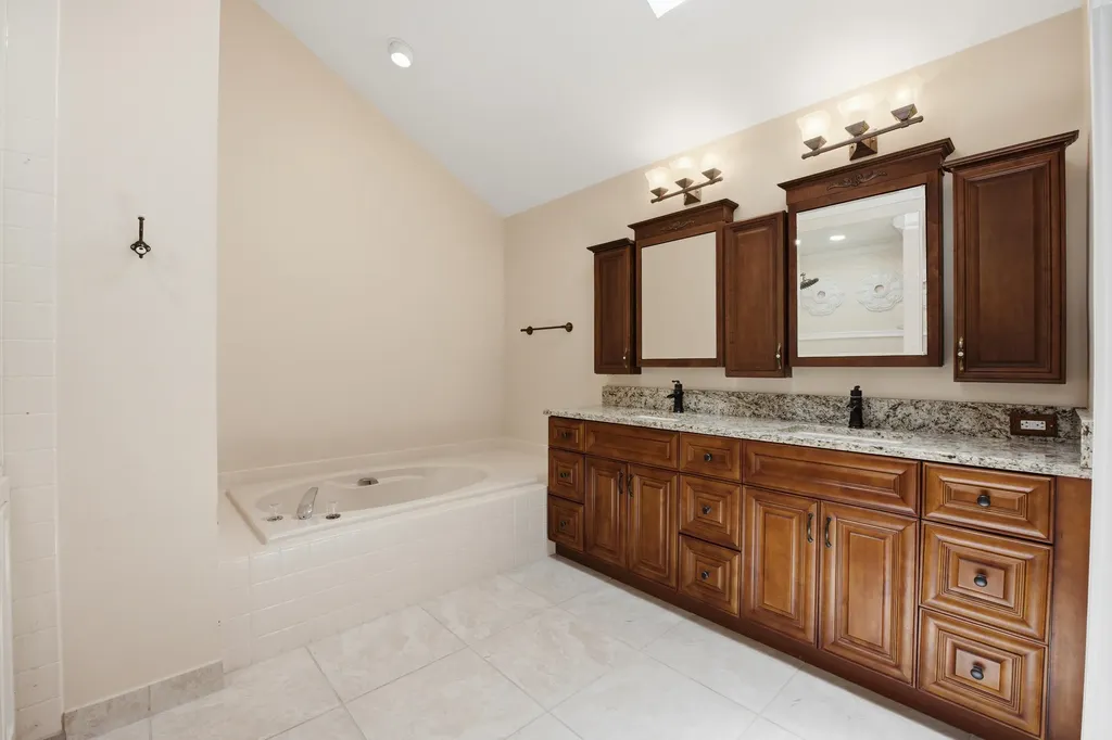 2319 Saratoga Bay Drive West Palm Beach FL 33409