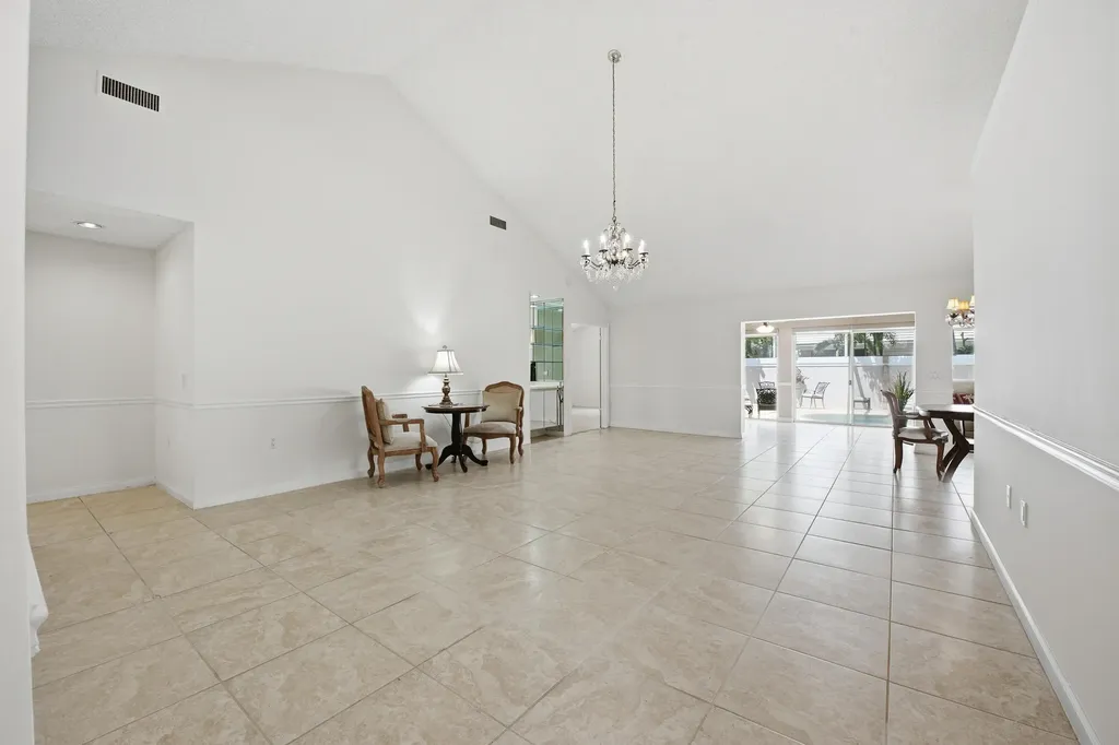 2319 Saratoga Bay Drive West Palm Beach FL 33409