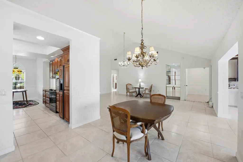 2319 Saratoga Bay Drive West Palm Beach FL 33409