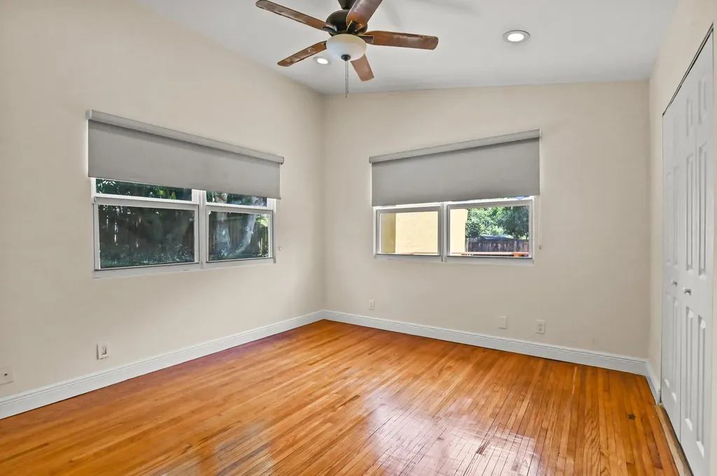 914 30th Court West Palm Beach FL 33407