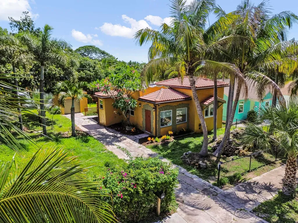 914 30th Court West Palm Beach FL 33407