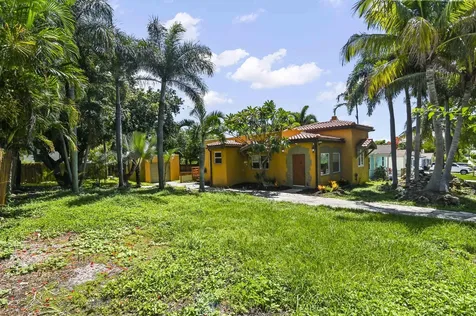 914 30th Court West Palm Beach FL 33407
