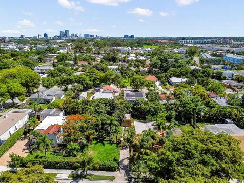 914 30th Court West Palm Beach FL 33407