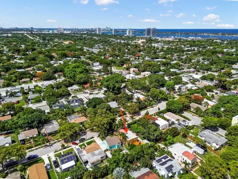 914 30th Court West Palm Beach FL 33407