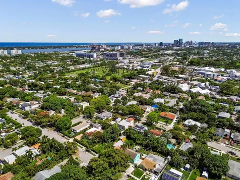 914 30th Court West Palm Beach FL 33407