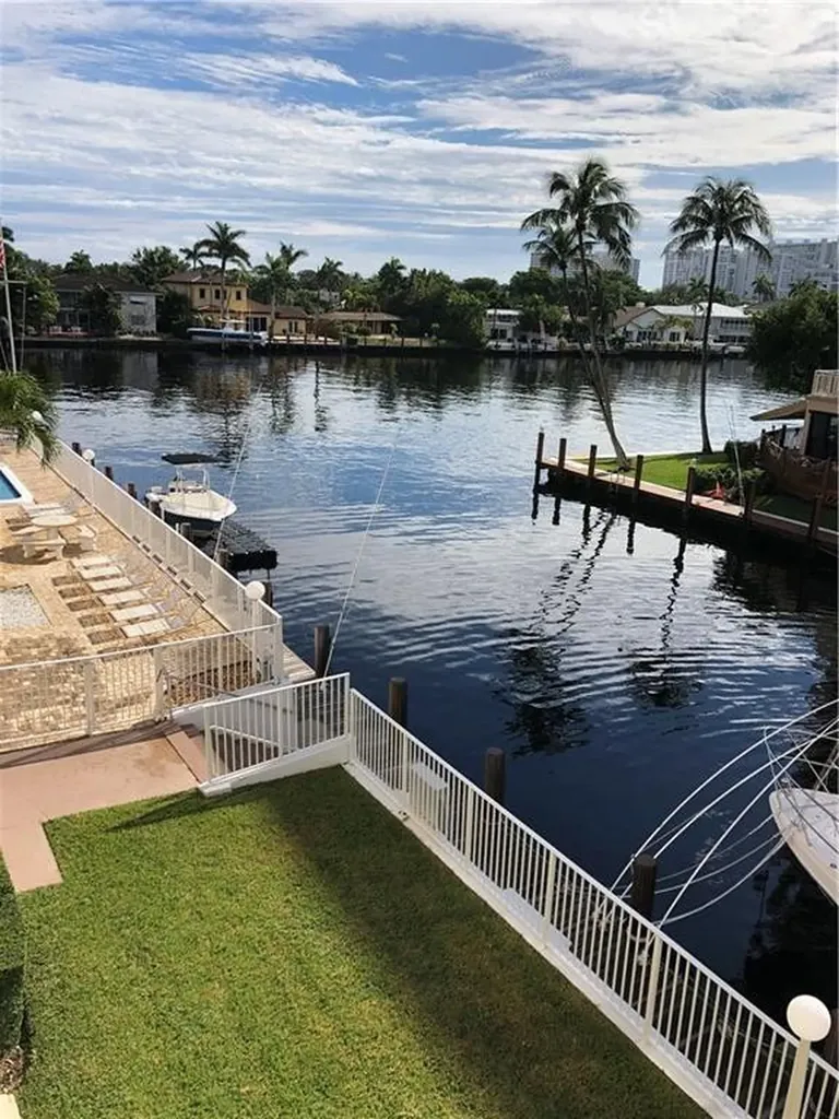 3100 NE 49th Street Fort Lauderdale FL 33308