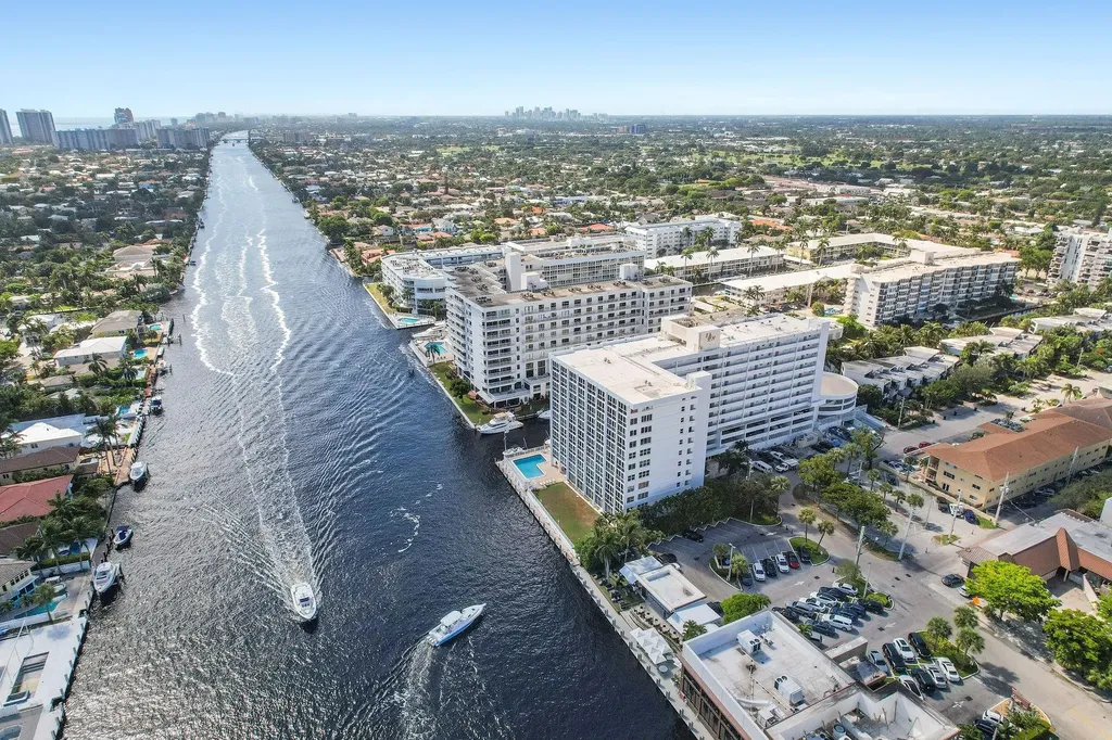 3100 NE 49th Street Fort Lauderdale FL 33308